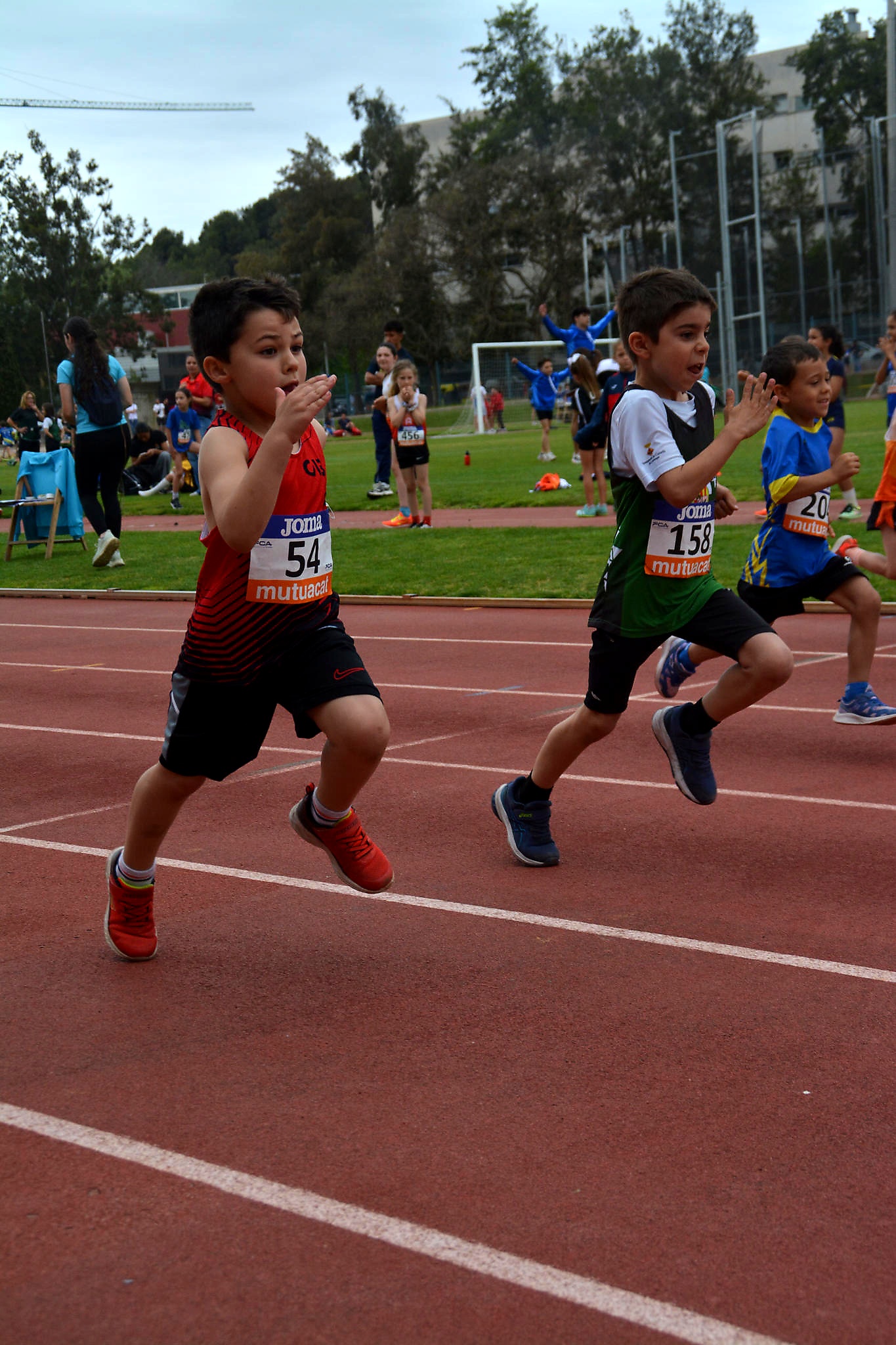 Club Atletisme Badalona - Escola